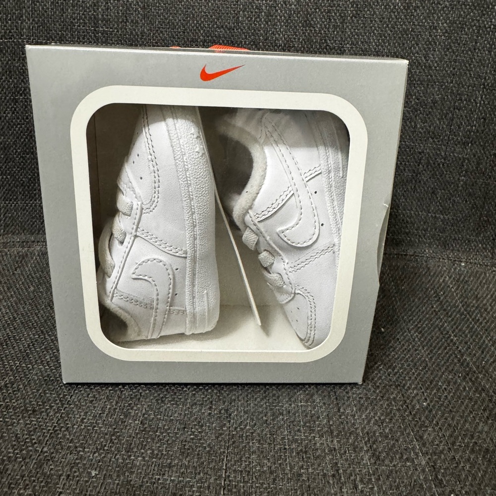 Nike Baby White Crib Booties